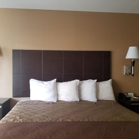 لوس أنجلوس Sunburst Spa & Suites Motel الغرفة الصورة